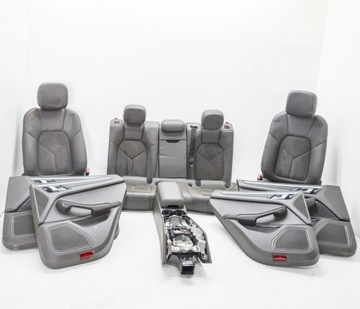 PORSCHE MACAN (95B) 2019 ČALOUNĚNÍ / KOMPLET