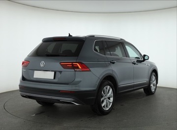 Volkswagen Tiguan Allspace SUV 1.5 TSI EVO 150KM 2021 VW Tiguan Allspace 1.5 TSI, Salon Polska, zdjęcie 4