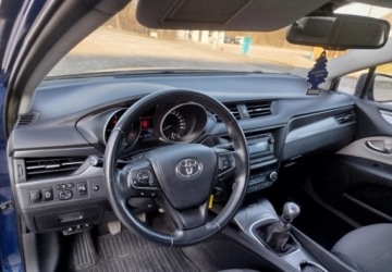 Toyota Avensis III Sedan Facelifting 2015 2.0 D-4D 143KM 2016 Toyota Avensis Salon PLPotwierdzony przebiegZadbanyEkonomiczny 2.0 143KM, zdjęcie 9