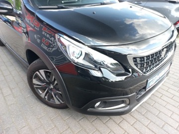 Peugeot 2008 I SUV Facelifting 1.2 PureTech 110KM 2018 Peugeot 2008 Automat Klimatronik Nawigacja 1.2 Benzyna 110KM, zdjęcie 3