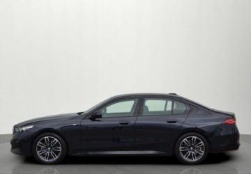 BMW Seria 5 G90-91 Touring 2.0 520d 197KM 2024 BMW Seria 5 520d xDrive M Sport Dealer BMW Bonkowscy Gorzow Wlkp. 2.0, zdjęcie 2