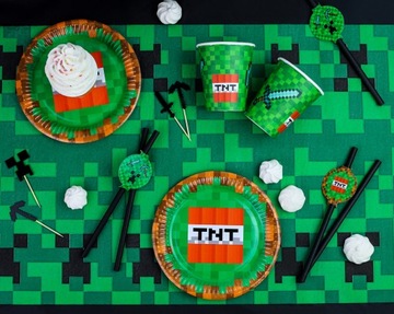 Zestaw PIXELE Kubeczki Talerzyki SERWETKI MINECRAFT zestaw 32 elementy