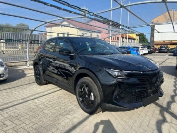 Alfa Romeo Junior SUV 1.2 Hybrid 145KM 2026 ALFA ROMEO Junior Ibrida Suv 1.2 (145KM) 2026, zdjęcie 4
