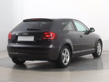 Audi A3 8P Hatchback 3d 2.0 TDI CR 140KM 2010 Audi A3 2.0 TDI, 4X4, Xenon, Bi-Xenon, Klima, zdjęcie 4