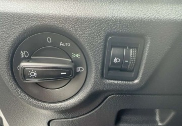 Skoda Scala Hatchback 1.0 TSI 110KM 2021 Skoda Scala 1.0 TSI 110 KM 6 bieg. manual Ambition Benzyna 110KM, zdjęcie 12