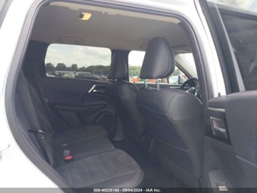 Mitsubishi Outlander III 2024 Mitsubishi Outlander 2024 MITSUBISHI OUTLANDER SE 2.5 S-AWC 2.5 Benzyna, zdjęcie 8