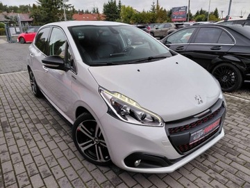 Peugeot 208 I Hatchback 5d Facelifting 1.2 PureTech 110KM 2016 Peugeot 208 GT Line Kamera Klimatronik PDC Sensor Alu 1.2 Benzyna 110KM, zdjęcie 2