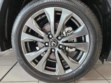 Lexus UX Crossover Facelifting 2.0 300h 199KM 2025 LEXUS UX 300h F Sport Design 2.0 Hybrid Dynamic Force 199KM 2025, zdjęcie 16