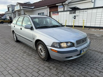 Volvo V40 I 1.8 SDI 122KM 2003