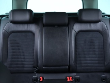 Volkswagen Passat B8 Variant 2.0 TDI BlueMotion SCR 190KM 2018 VW Passat 2.0 TDI, Salon Polska, Serwis ASO, zdjęcie 9