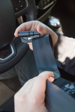 Защитный брелок ОКОННЫЙ МОЛОТОК НОЖ для ремней безопасности автомобиля подарок парню