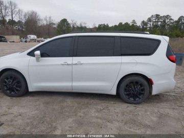 Chrysler Pacifica II 2021 Chrysler Pacifica Touring FWD 3.6 Benzyna 287KM, zdjęcie 3