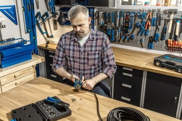 Hogert Technik HT1P182 Инструмент для снятия изоляции 10 мм² HOGERT