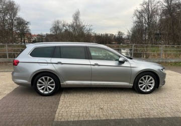 Volkswagen Passat B8 Variant 1.5 TSI EVO 150KM 2019 Volkswagen Passat 1.5 TSI, BENZYNA, Wirtualny Kokpit Polskora Panorama, zdjęcie 4
