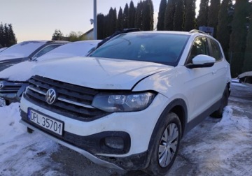 Volkswagen T-Cross SUV 1.0 TSI 95KM 2021 Volkswagen T-Cross 2021r, SALON POLSKA. 1.0 TSI. Uszkodzony prawy przod i