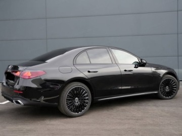 Mercedes Klasa E W214 Sedan 2.0 220d 197KM 2026 E Klasa 220 d 4-Matic AMG 2.0 (197KM) 2026, zdjęcie 2