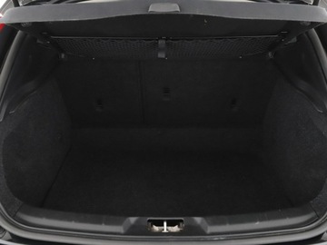 Volvo V40 II Hatchback Facelifting 2.0 D2 120KM 2017 Volvo V40 Momentum automat navi PDC grzane fotele, zdjęcie 19