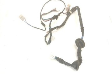 SVAZEK ZADNÍCH PRAVÝCH DVEŘE DAIHATSU SIRION (M3_) 82153B1020 1.0L GASOLINE