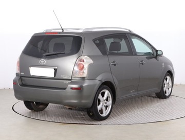 Toyota Corolla Verso E120 2.2 D-4D 177KM 2006 Toyota Corolla Verso 2.2 D-4D, 174 KM, 7 miejsc, zdjęcie 4