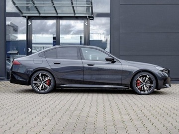 BMW Seria 5 G90-91 Touring 2.0 520d 197KM 2025 BMW Seria 5 520d xDrive Sport Sedan 2.0 (197KM) 2025, zdjęcie 2