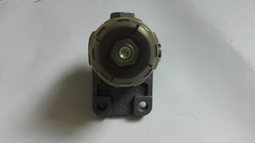 MAN MERCEDES PUMPIČKA PALIVA Z ODSTOJNIKIEM LUBLIN