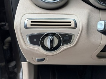 Mercedes GLC C253 SUV 2.0 250 211KM 2015 Mercedes GLC 250 211 KM 4x4 Europa Skóry LEDy ILS, zdjęcie 12