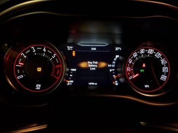 Dodge Challenger III 2019 Dodge Challenger 2019 RT Scat Pack V8 6.4 Benzyna 482KM, zdjęcie 9