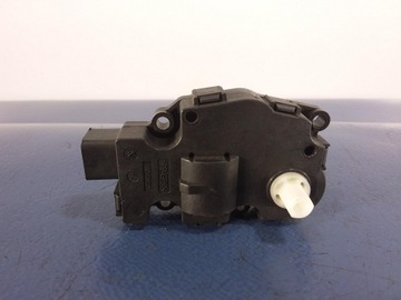 PORSCHE PANAMERA MOTOREK RADIÁTORU K9749006