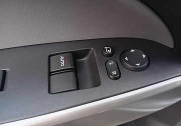 Mazda 2 II Hatchback 5d 1.3 86KM 2010 Mazda 2 Bezwypadkowy - klimatyzacja - benzyna 1,3 - 86 KM 1.3 Benzyna 86KM, zdjęcie 20