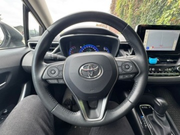 Toyota Corolla XII Sedan 1.8 Hybrid 122KM 2022 Toyota Corolla 1,8 Hybrid Comfort+ Styl +Tech Niski Przebieg, Salon Polska, zdjęcie 7