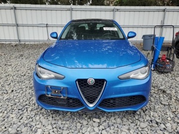 Alfa Romeo Giulia II Sedan 2.0 TBi 280KM 2017 Alfa Romeo Giulia 2017 ALFA ROMEO GIULIA Q4 2.0L BOGATA WERSJA ---------, zdjęcie 5