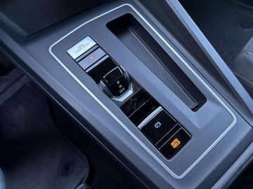 Volkswagen Golf VIII Variant 2.0 TDI 150KM 2022 Volkswagen Golf Variant LED Plus Digital Cockpit navi tempomat ACC hak, zdjęcie 16