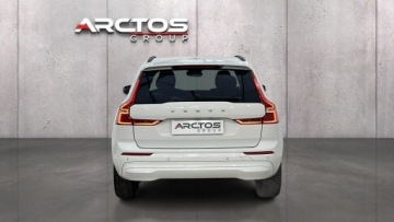 Volvo XC60 II 2021 Volvo XC 60 B4 D AWD Momentum Pro hak, zdjęcie 3