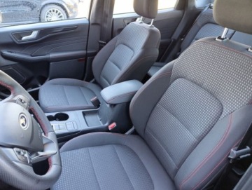 Ford Kuga III SUV 2,0 EcoBlue 120KM 2023 Ford Kuga 2.0 ecoBlue ST-Line X AWD Pakiet Winter 2.0 Diesel 119KM, zdjęcie 17