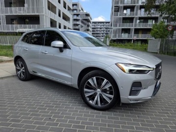 Volvo XC60 II 2023 VOLVO XC60 Plus Bright Theme, B5 2.0l Mild Hybrid 250KM Przebieg:50, 022