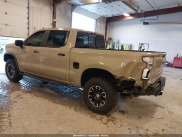 Chevrolet Silverado II 2023 Chevrolet Silverado 1500 Short Bed ZR2 2023 6.2 Benzyna 420KM, zdjęcie 3