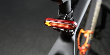Lampka rowerowa tył USB LED Kierunkowskazy + Pilot