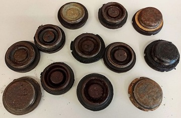 Старая оригинальная пробка для стальной бочки 200л, набор пробок.