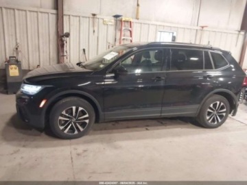 Volkswagen Tiguan III 2024 Volkswagen Tiguan 2024r., 2.0L 2.0 Benzyna 184KM, zdjęcie 5