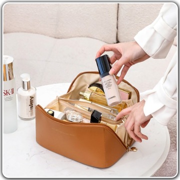 ЖЕНСКАЯ КОЖАНАЯ ДОРОЖНАЯ СУМКА ДЛЯ КОСМЕТИКИ.