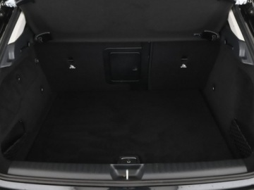 Mercedes GLA I Off-roader 1.6 180 122KM 2017 Mercedes GLA 180 automat full LED półskóra navi, zdjęcie 19