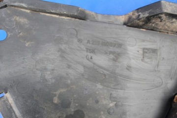 KRYT SPODNÍ POD NÁRAZNÍK LEVÝ MERCEDES SL R230 SL500 SL350 A2306900730