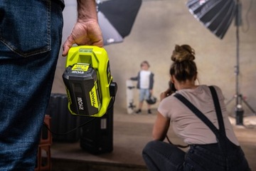 ПРЕОБРАЗОВАТЕЛЬ АККУМУЛЯТОРА RYOBI 36 В 300 Вт НАПРЯЖЕНИЕ 2 USB-ПОРТА RY36BI300A-0