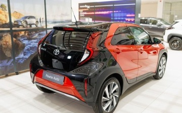 Toyota Aygo X 1.1 VVT-i 72KM 2024 Toyota Aygo X X 1.0 VVT-i Executive Benzyna 72KM, zdjęcie 3