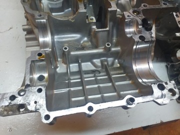 KARTERY BLOK SILNIKA HONDA VF750 C MAGNA RC43E