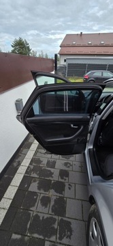 USZCZELKA DRZWI NA DRZWIACH AUDI A4 B6 2000-2005