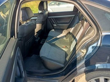 Opel Vectra C Sedan 2.2 DTI ECOTEC 125KM 2004 Opel Vectra 2.2DTI 125KM 02r, zdjęcie 5