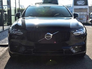 Volvo V90 II 2025 VOLVO V90 T6 AWD Plug-In Hybrid Plus Dark Combi 2.0 (398KM) 2025, zdjęcie 3