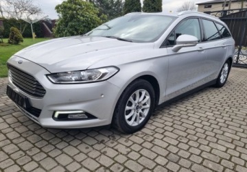 Ford Mondeo V Kombi 2.0 TDCi 150KM 2018 Ford Mondeo SW 2.0D 150PS Zadbane Bezwypadkowe Dodatkowe kola Po oplatach