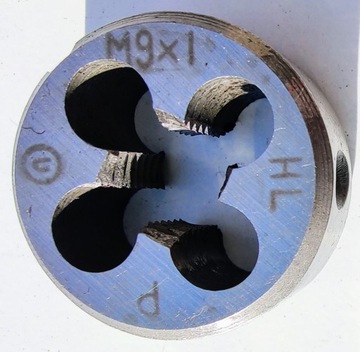 МАТРИЦА M10x1,25 ЛЕВАЯ ЛЕВАЯ M 10 x 1,25 10x1,25 мм СССР FWP FINE HSS